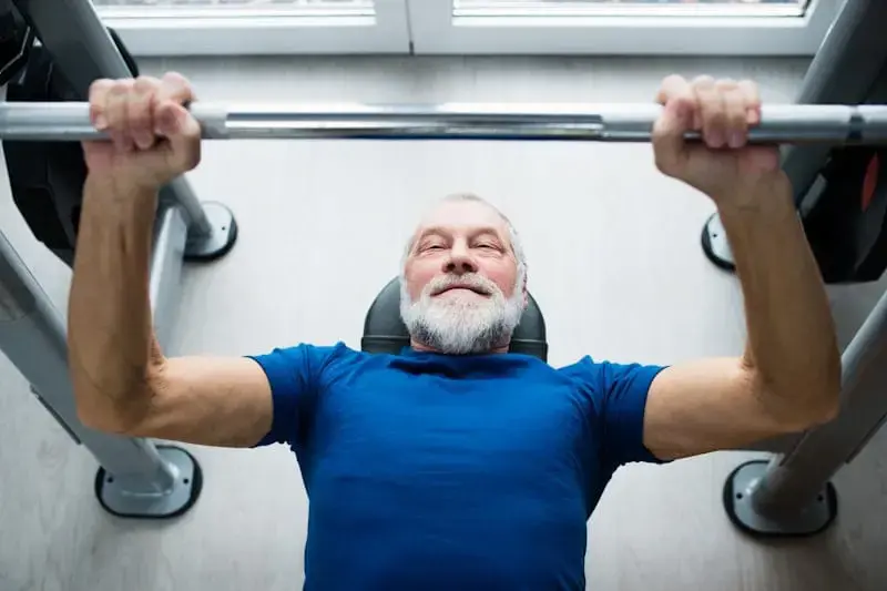 ENTRENAMIENTO ADULTO MAYOR